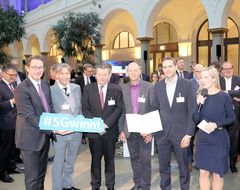 Bundesverkehrsminister Andreas Scheuer, Prof. Dr. Dr. Kurt J. G. Schmailzl, Strategische Projektentwicklung in medizinischer Forschung & Entwicklung, Wissenschaftsberatung und Drittmittelakquise für das CTK, Bundestagsabgeordneter Klaus-Peter Schulze, Referent für Strukturentwicklung und Digitalisierung der Stadt Cottbus Peter Schirrgott und Finanzbeigeordneter Dr. Markus Niggemann