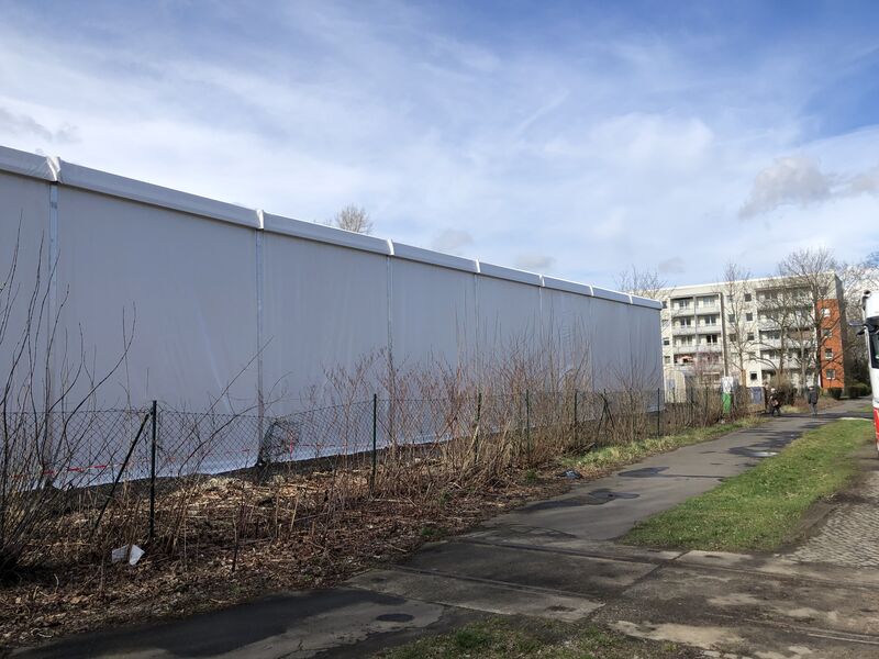 Industriezelt auf dem Areal der ehemaligen Teerpappenfabrik