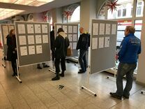 OB Tobias Schick im Gespräch mit Besuchern.