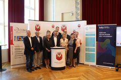 Unterzeichnung der Kooperationsvereinbarung im Stadthaus Cottbus