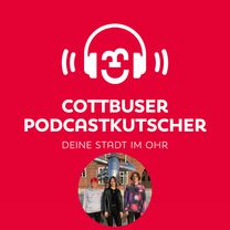 Emily Faust und Pepe Toss aus der 10. Klasse des Max-Steenbeck-Gymnasiums sowie deren Geschichtslehrerin Heike Kaps-Brettschneider im Podcast