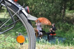 Das Fahrradkonzert verbindet Kultur mit Sport und verblüfft mit den Orten entlang der Route sowie der passend dazu ausgesuchten Musik auch noch routinierte Radler und Kenner der Region