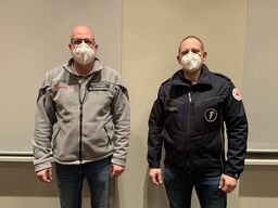 v. l.: Jens Rohloff (Johanniter Regionalverband Südbrandenburg) und Dr. Ralph Matzky (DRK)