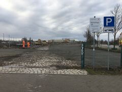 Interims-Parkplatz an Nordseite des Cottbuser Bahnhofes