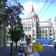 Vor dem Rathaus in Budapest © Charlene Wächter Vor dem Rathaus in Budapest