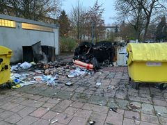 Wertstoffcontainerplatz Herzberger Straße/Jessener Straße nach einem Brand im November 2020