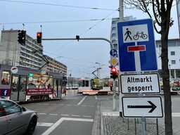 Beschilderung Altmarkt-Sperrung