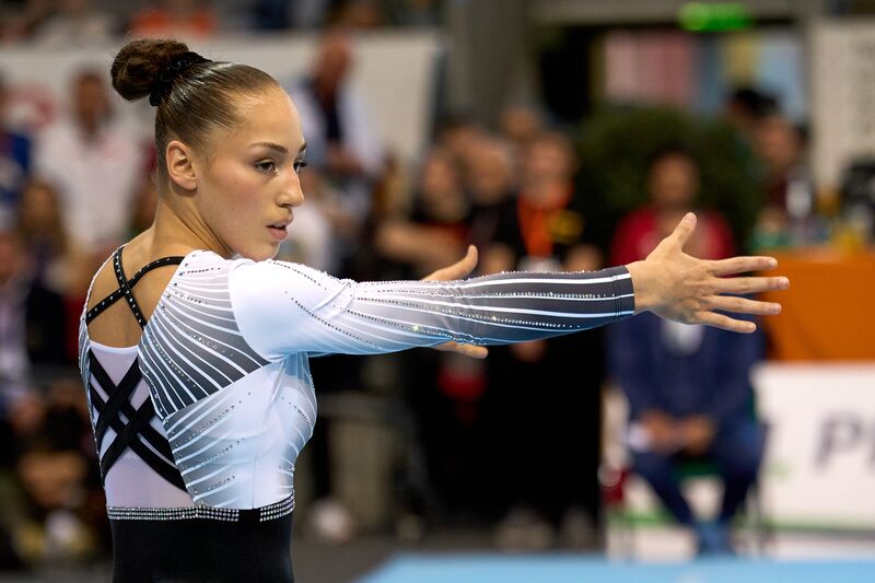 Kaylia Nemour (Olympiasiegerin 2024 am Stufenbarren) - &copy; CMT-Administration